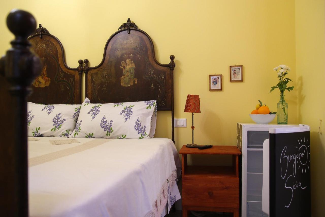 Casa Pinello Hotel ปาแลร์โม ภายนอก รูปภาพ